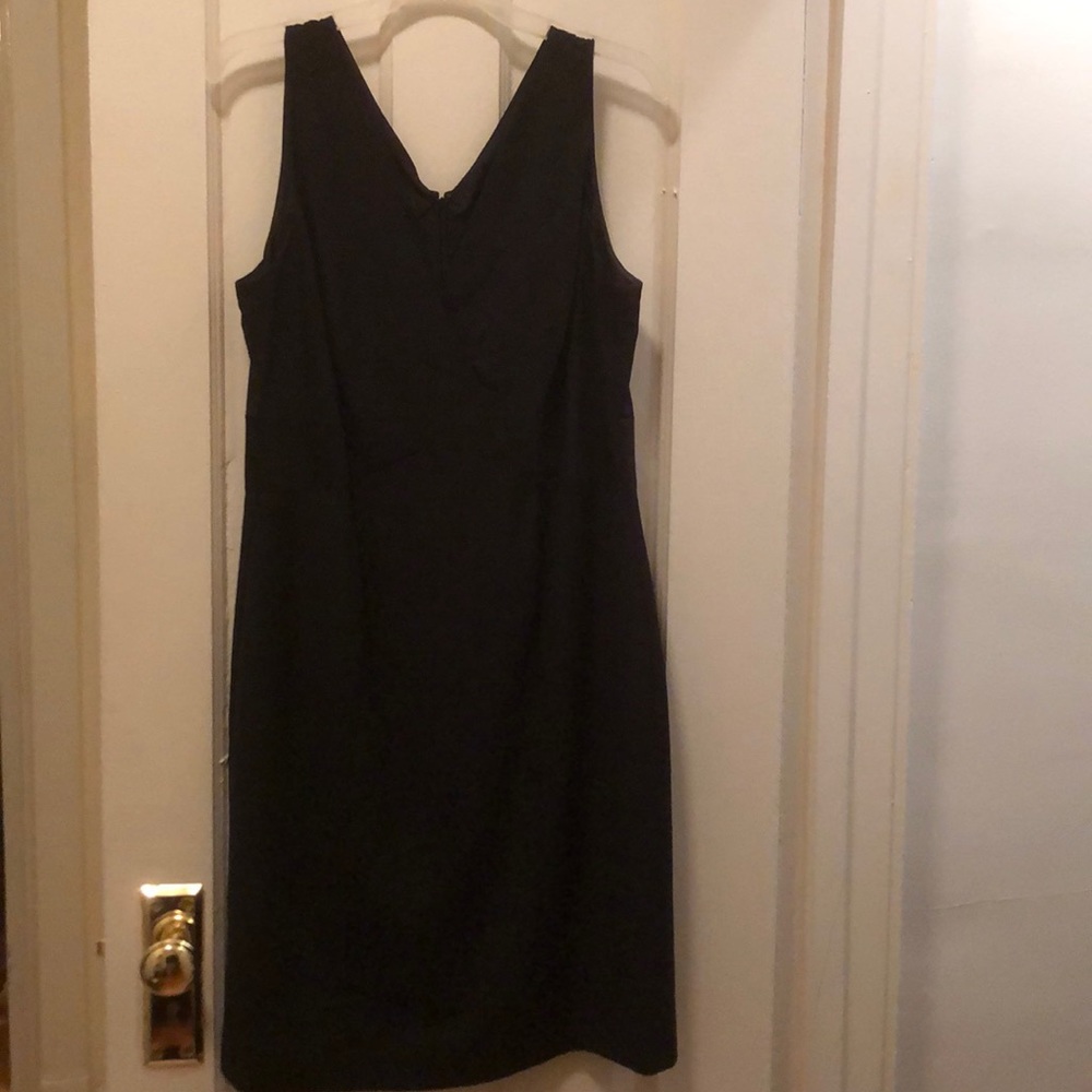 Ann Taylor v-neck simple black dress